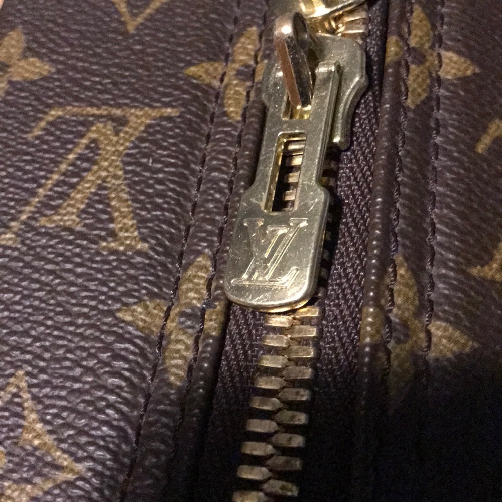 Extra Louis Vuitton Sirius 55 pictures.